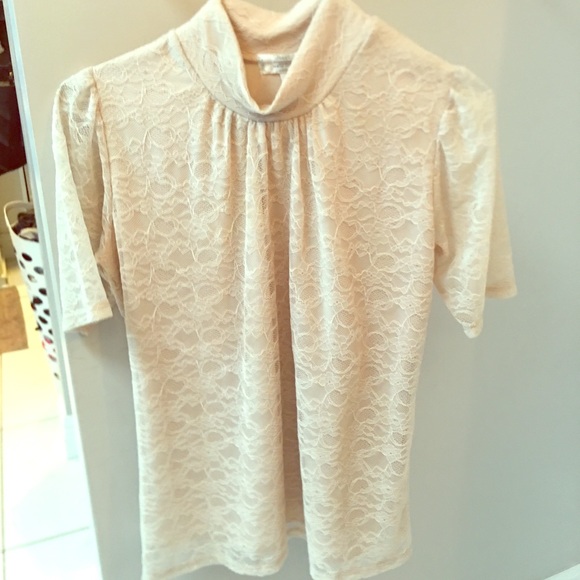 Cream colored high neck lace top - Picture 1 of 2